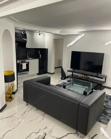 Design Au Coeur De Apartment